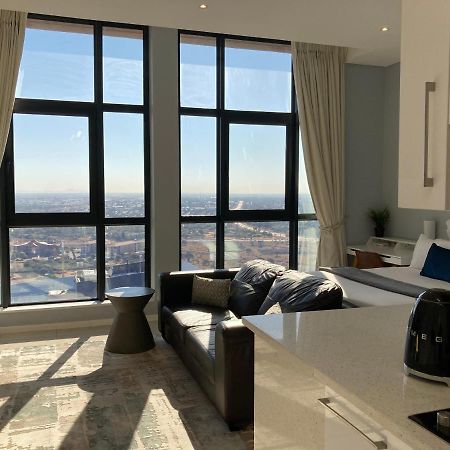 Urban Awe Apartment-Itowers 23Rd Floor Gaborone Exteriör bild