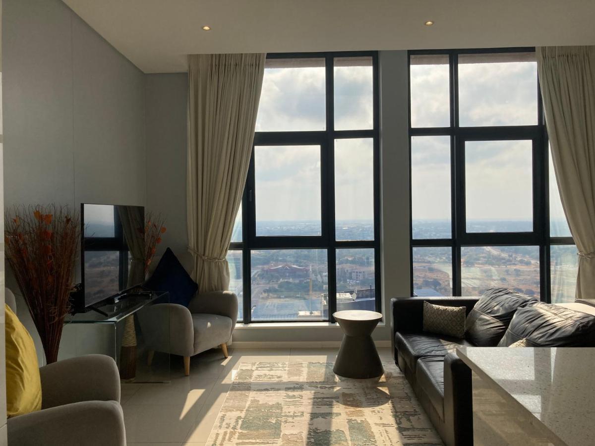 Urban Awe Apartment-Itowers 23Rd Floor Gaborone Exteriör bild